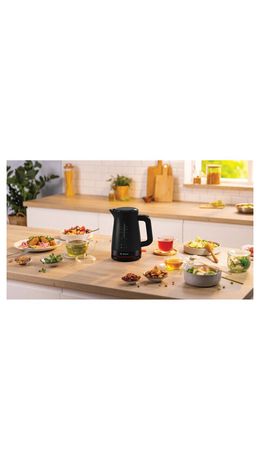 Чайник BOSCH TWK3M123, 1,7 л, 2400 Вт, закрытый нагревательный элемент, пластик, черный